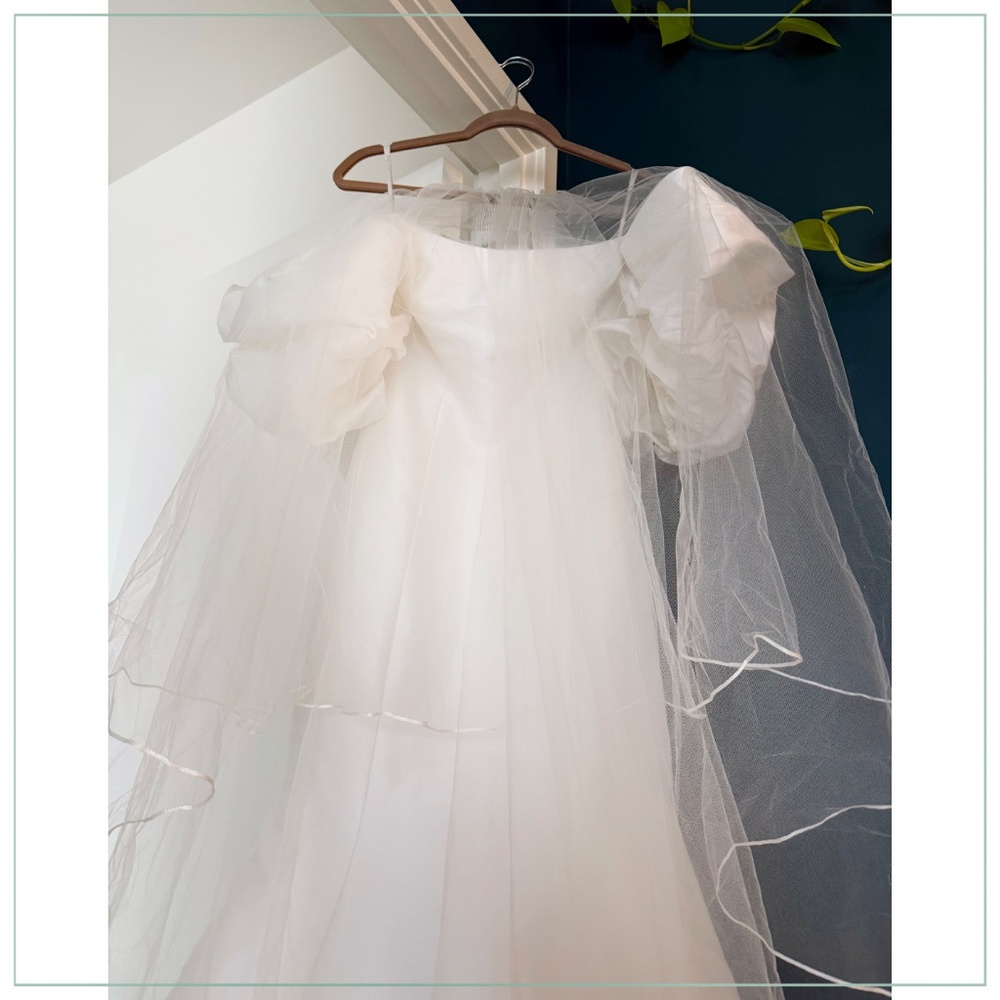 $8500 Monique Lhuillier ‘Admire’ Mikado Silk Runway Bridal Gown - Picture 11 of 16